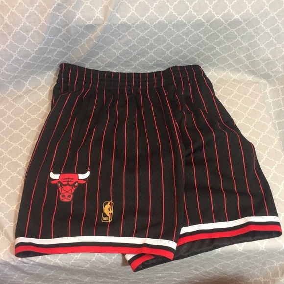 mitchell and ness chicago shorts